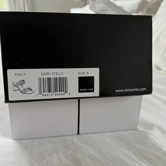 Dolce Vita *NEW IN BOX* PAILY sandals SZ 8 White - Picture 2 of 4